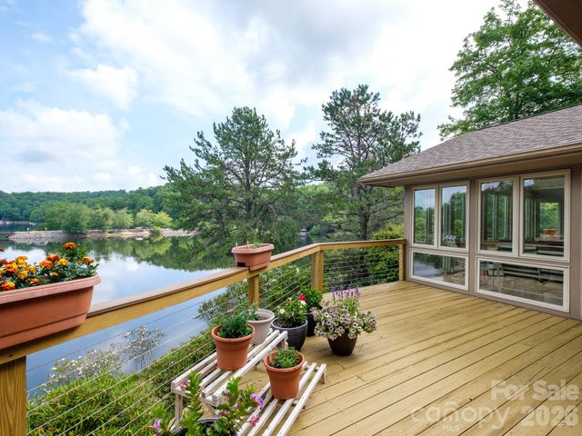 20 Guwa Court, Brevard, NC 28712