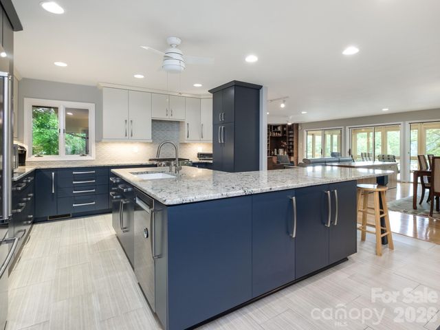 20 Guwa Court, Brevard, NC 28712