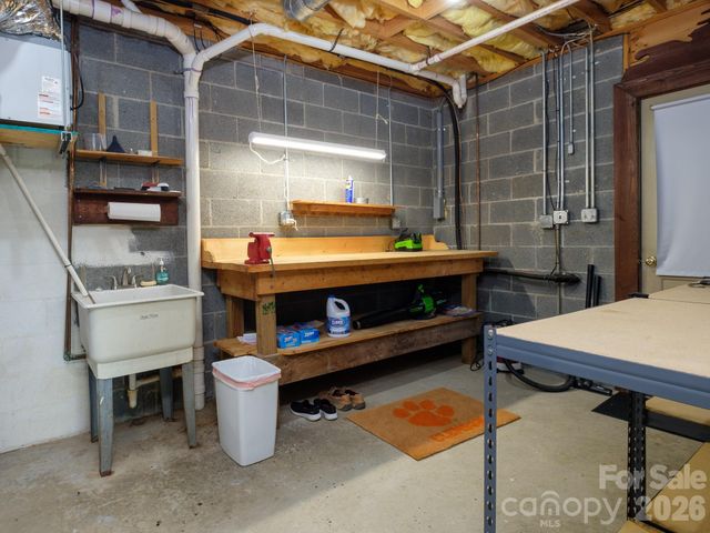 20 Guwa Court, Brevard, NC 28712