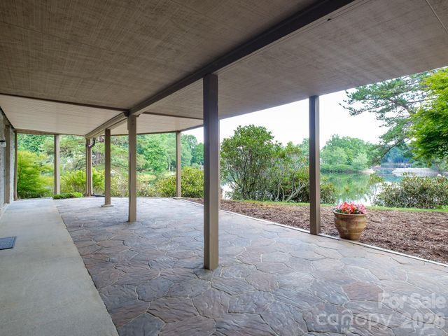 20 Guwa Court, Brevard, NC 28712