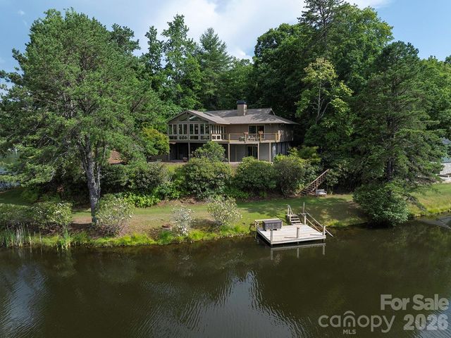 20 Guwa Court, Brevard, NC 28712
