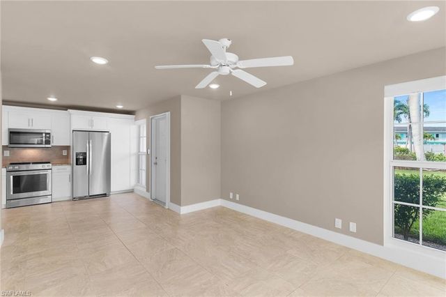 1215 Edington PL M3, Marco Island, FL 34145