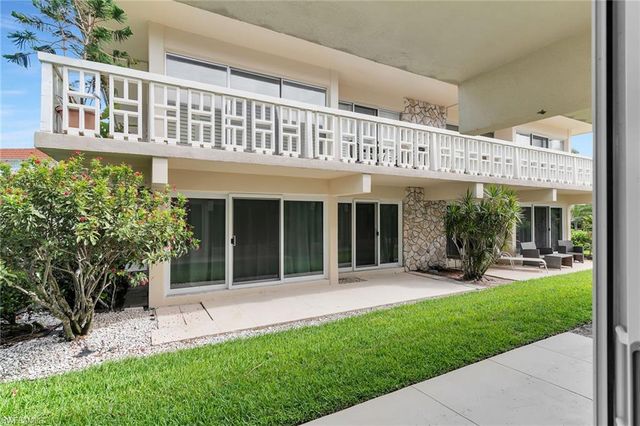 1215 Edington PL M3, Marco Island, FL 34145
