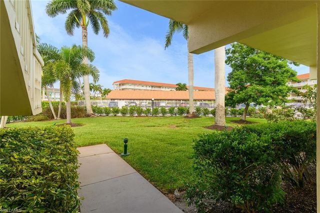1215 Edington PL M3, Marco Island, FL 34145