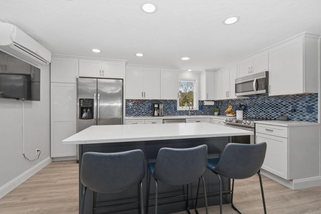 15 Rose Lane, Harwich, MA 02645