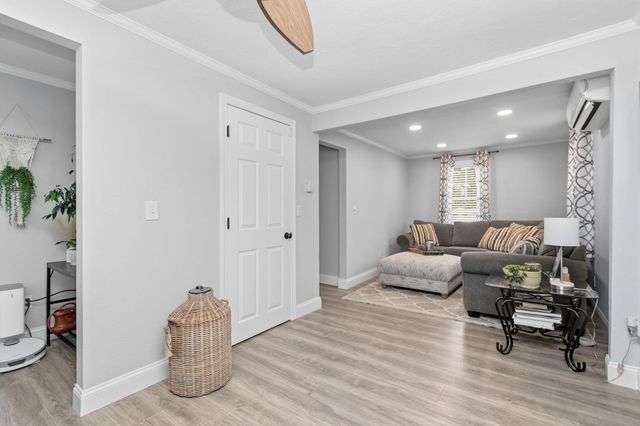 15 Rose Lane, Harwich, MA 02645