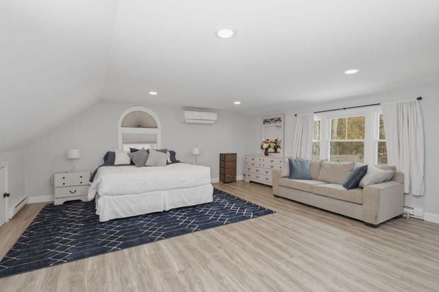 15 Rose Lane, Harwich, MA 02645