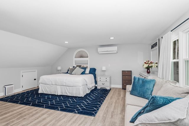 15 Rose Lane, Harwich, MA 02645