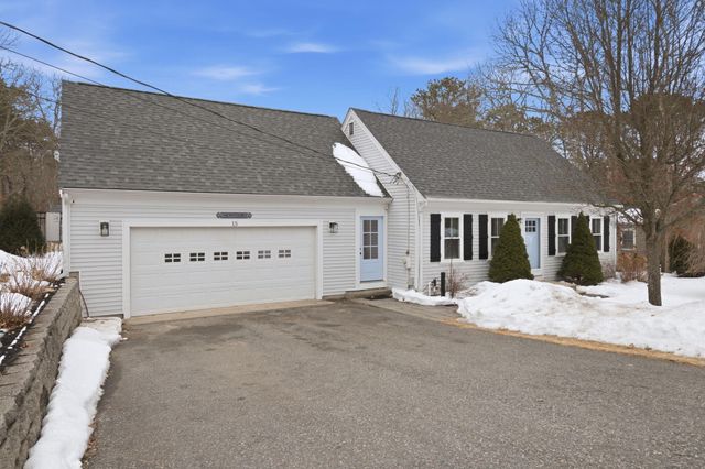 15 Rose Lane, Harwich, MA 02645