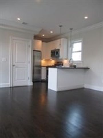 55 Middle St 2, Boston, MA 02127