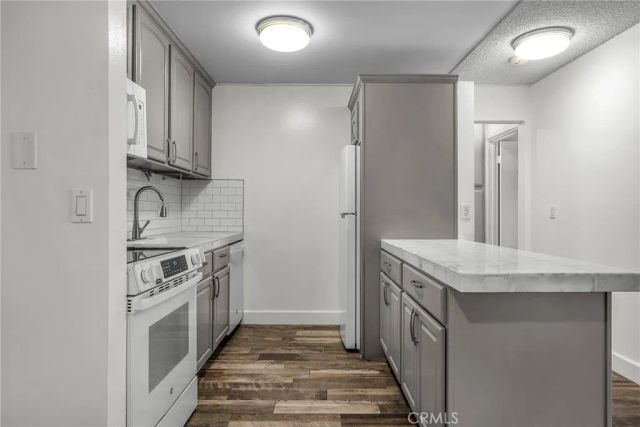 802 Camino Real 103, Redondo Beach, CA 90277