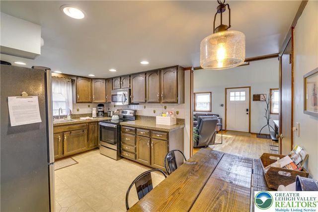 2158 Tuscarora Drive, Coolbaugh Twp, PA 18347