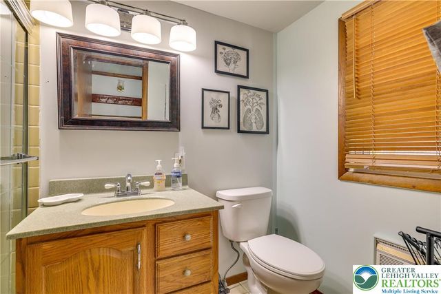 2158 Tuscarora Drive, Coolbaugh Twp, PA 18347