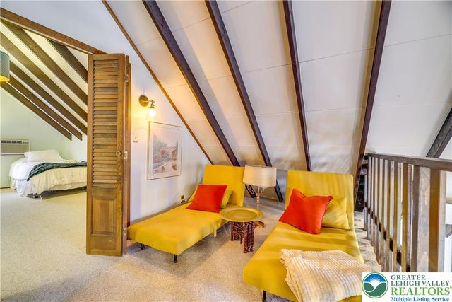 2158 Tuscarora Drive, Coolbaugh Twp, PA 18347