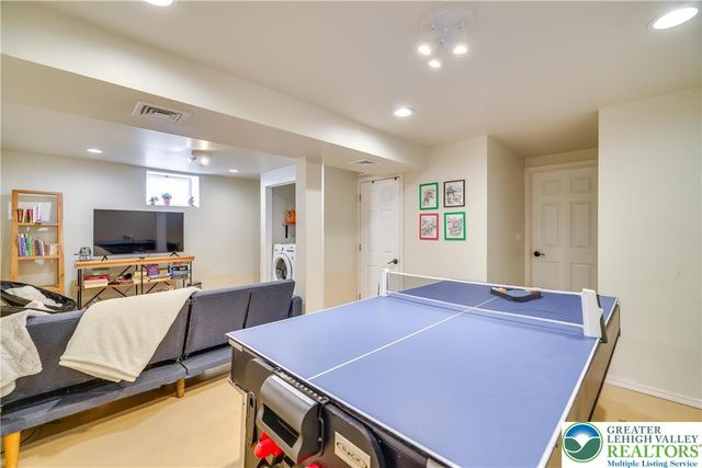 2158 Tuscarora Drive, Coolbaugh Twp, PA 18347