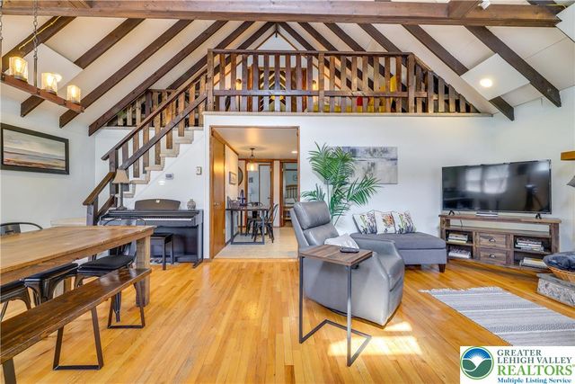 2158 Tuscarora Drive, Coolbaugh Twp, PA 18347