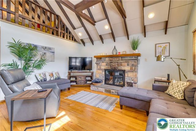 2158 Tuscarora Drive, Coolbaugh Twp, PA 18347