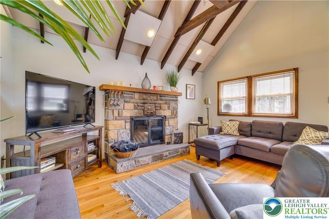 2158 Tuscarora Drive, Coolbaugh Twp, PA 18347