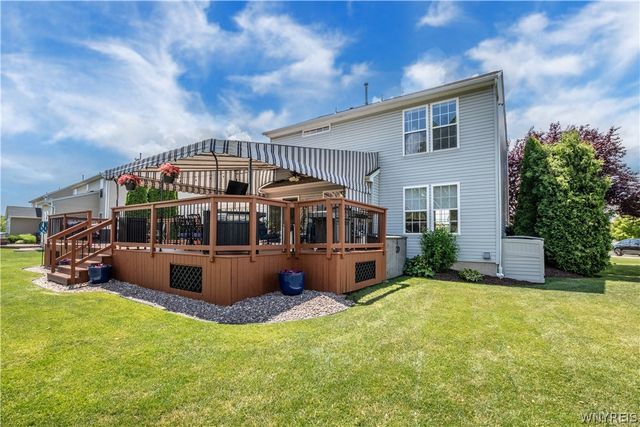2445 King Fisher Lane, Wheatfield, NY 14304