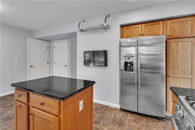2445 King Fisher Lane, Wheatfield, NY 14304