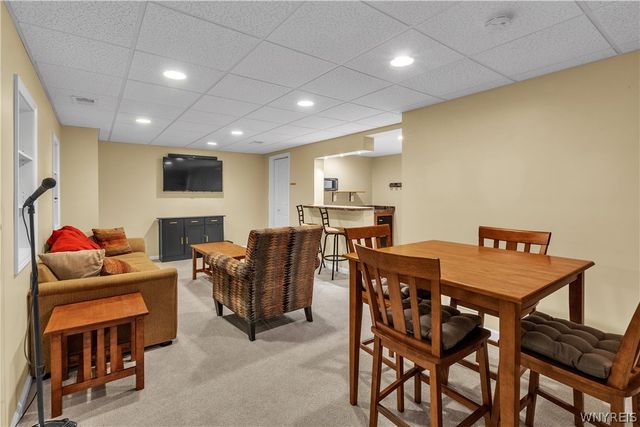 2445 King Fisher Lane, Wheatfield, NY 14304