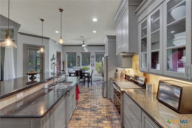 838 Lodge Creek Drive, New Braunfels, TX 78132
