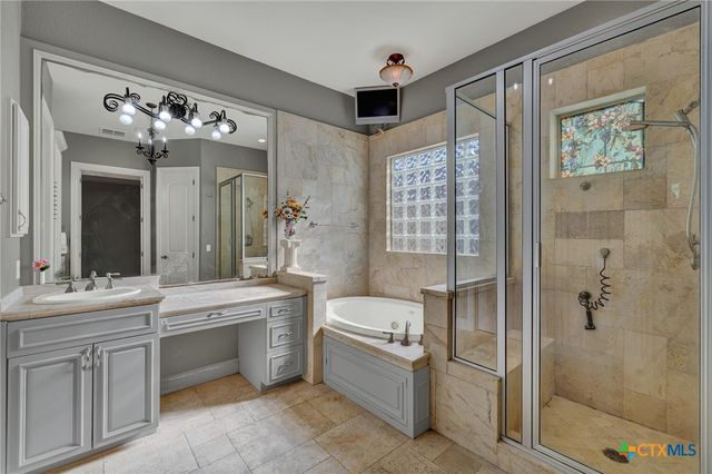 838 Lodge Creek Drive, New Braunfels, TX 78132