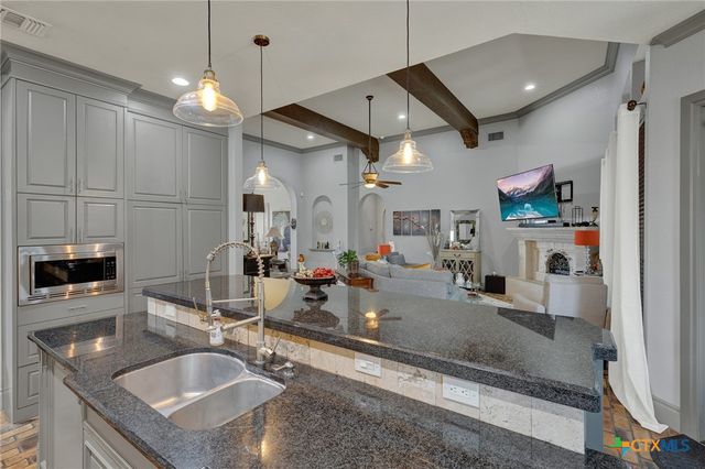 838 Lodge Creek Drive, New Braunfels, TX 78132