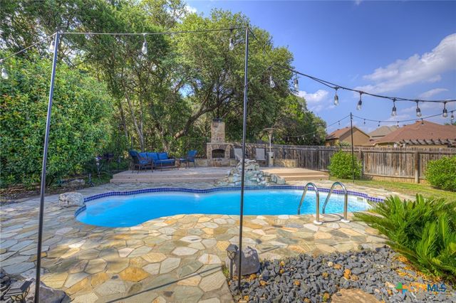 838 Lodge Creek Drive, New Braunfels, TX 78132