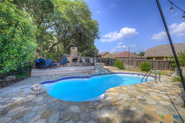 838 Lodge Creek Drive, New Braunfels, TX 78132