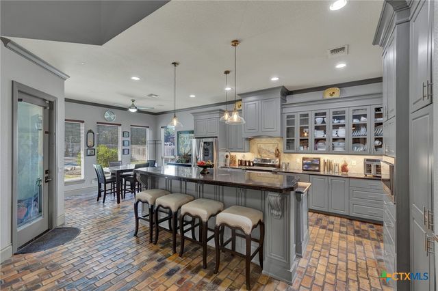 838 Lodge Creek Drive, New Braunfels, TX 78132