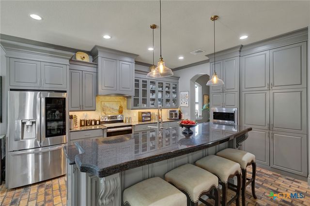 838 Lodge Creek Drive, New Braunfels, TX 78132