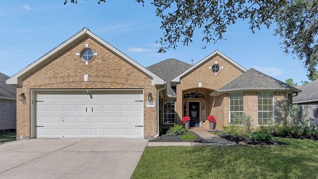 11906 Aerie Drive, Tomball, TX 77377