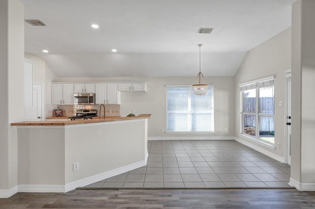 11906 Aerie Drive, Tomball, TX 77377