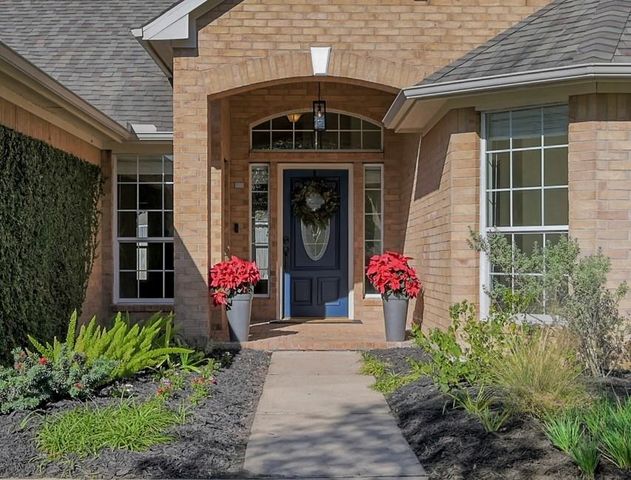 11906 Aerie Drive, Tomball, TX 77377