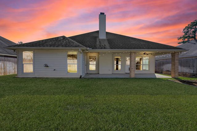 11906 Aerie Drive, Tomball, TX 77377