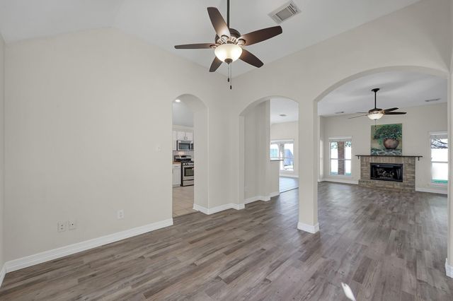 11906 Aerie Drive, Tomball, TX 77377