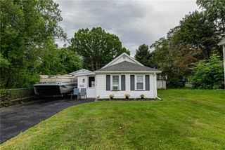47 Chippendale Road, Greece, NY 14616