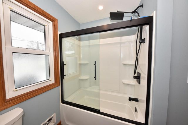 N84W18110 Menomonee AVENUE, Menomonee Falls, WI 53051