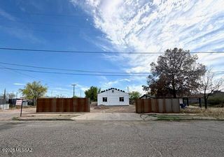 360 E Aircraft Road, Tucson, AZ 85706