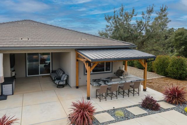 145 Sherman Ct, El Dorado Hills, CA 95762