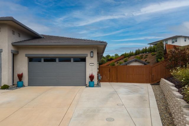 145 Sherman Ct, El Dorado Hills, CA 95762