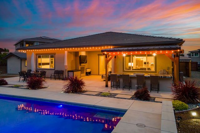 145 Sherman Ct, El Dorado Hills, CA 95762