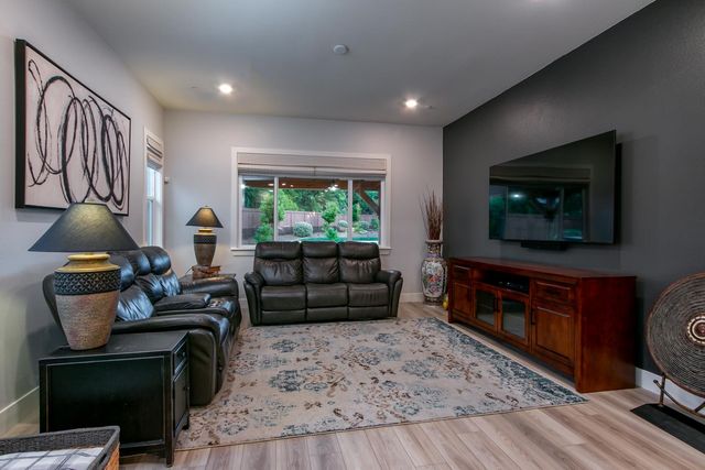 145 Sherman Ct, El Dorado Hills, CA 95762