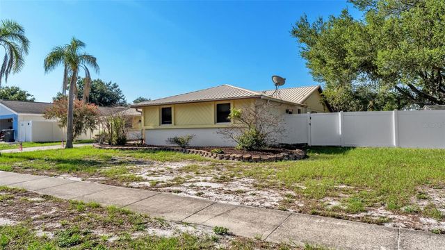 601 FIELDSTONE DRIVE, Brandon, FL 33511