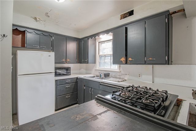 1410 Schneider Street NE, Canton, OH 44721