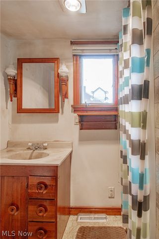 1410 Schneider Street NE, Canton, OH 44721