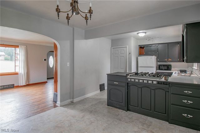 1410 Schneider Street NE, Canton, OH 44721