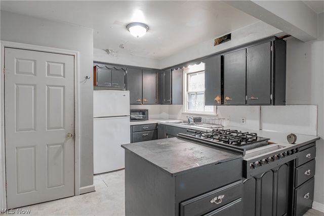 1410 Schneider Street NE, Canton, OH 44721