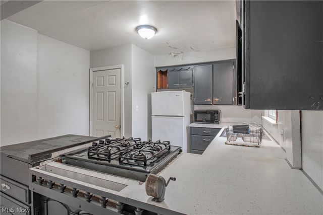 1410 Schneider Street NE, Canton, OH 44721